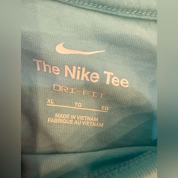 NWOT Nike Trail Dri FIT Mens Long Sleeve Running Training Gym Shirt Blue - Picture 7 of 8